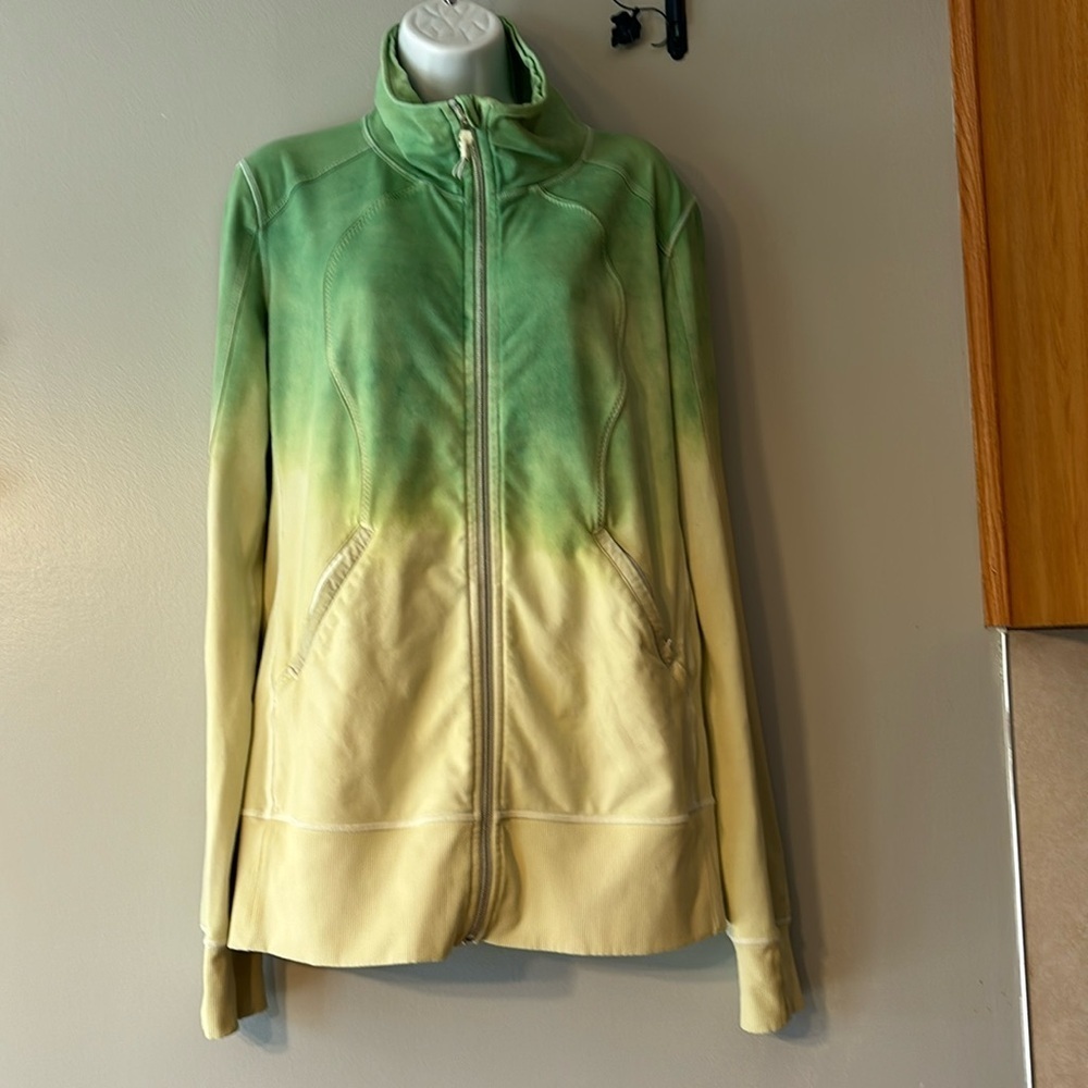 LULULEMON define JACKET